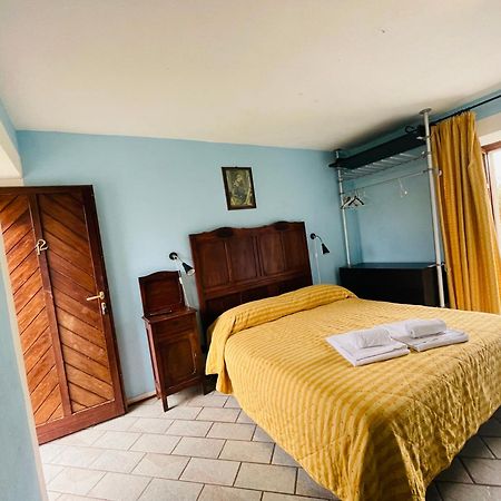 Agriturismo Gallo Cortemilia エクステリア 写真