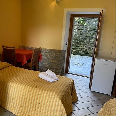 Agriturismo Gallo Cortemilia エクステリア 写真