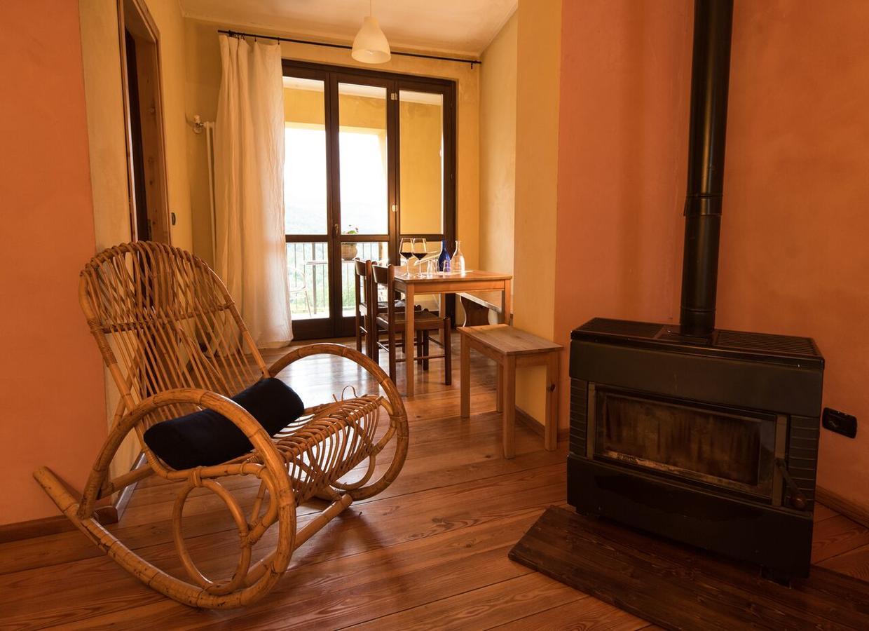 Agriturismo Gallo Cortemilia エクステリア 写真