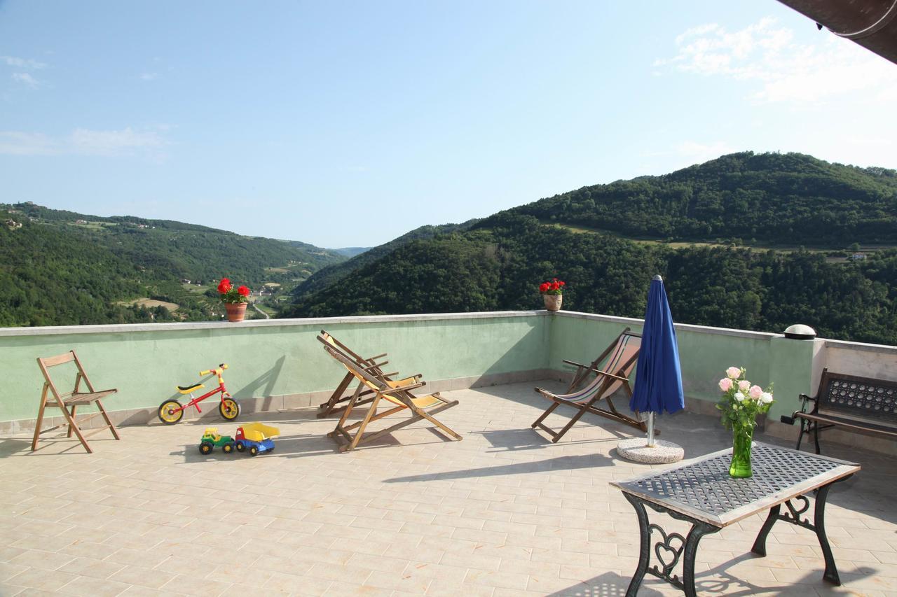 Agriturismo Gallo Cortemilia エクステリア 写真