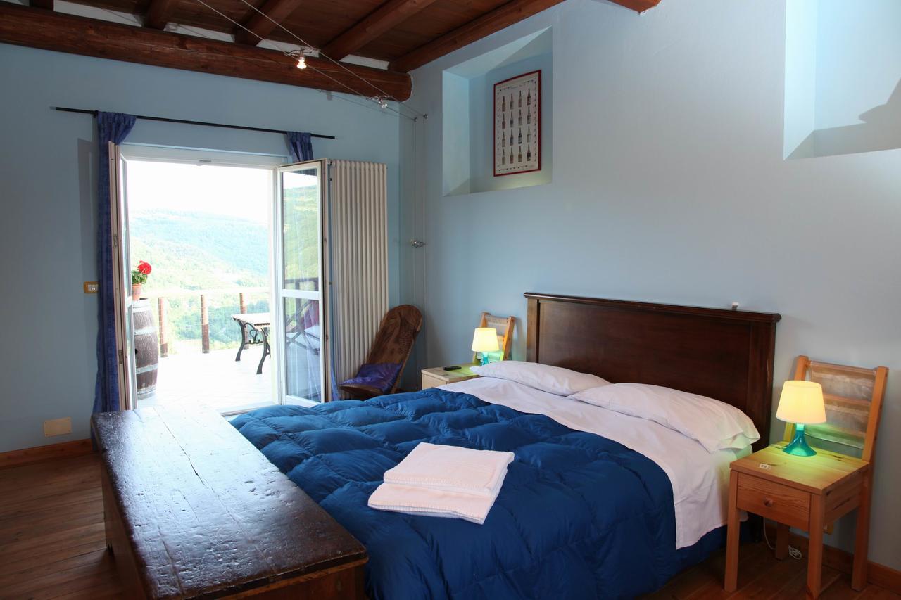 Agriturismo Gallo Cortemilia エクステリア 写真