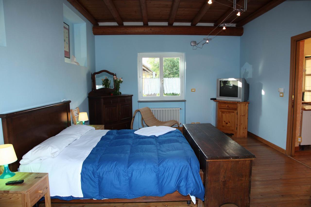 Agriturismo Gallo Cortemilia エクステリア 写真