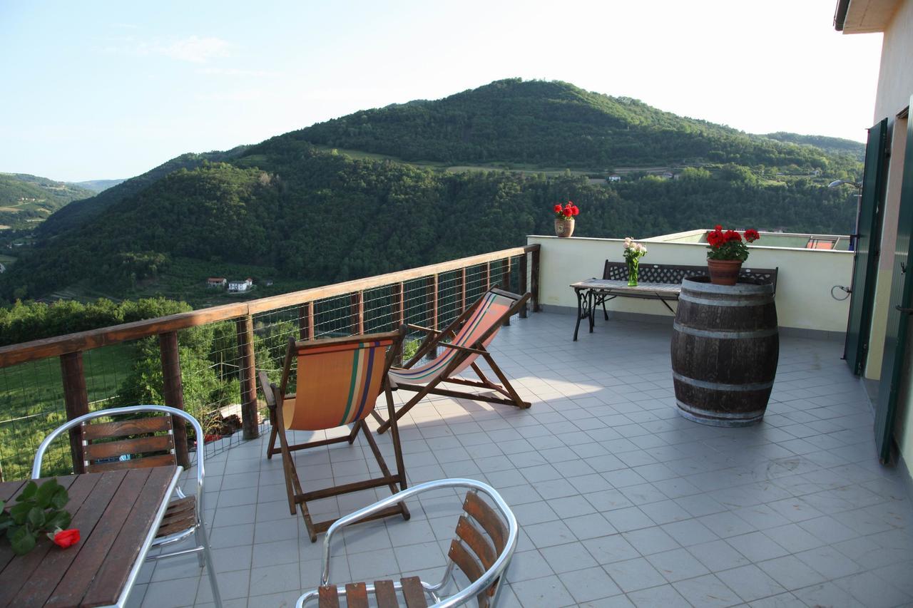 Agriturismo Gallo Cortemilia エクステリア 写真