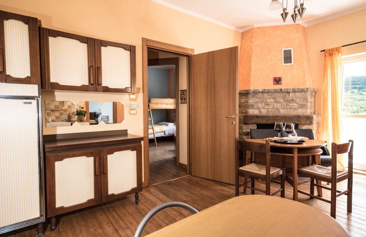 Agriturismo Gallo Cortemilia エクステリア 写真
