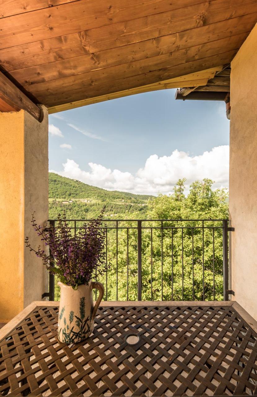 Agriturismo Gallo Cortemilia エクステリア 写真