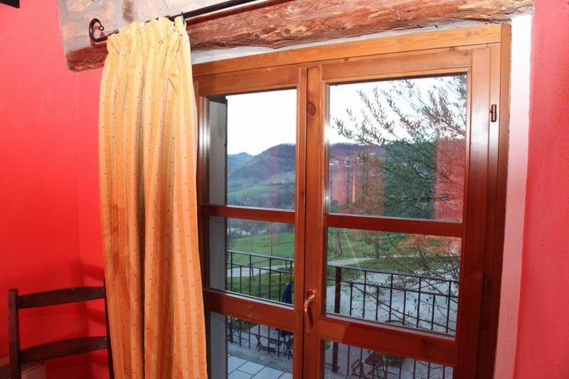 Agriturismo Gallo Cortemilia エクステリア 写真